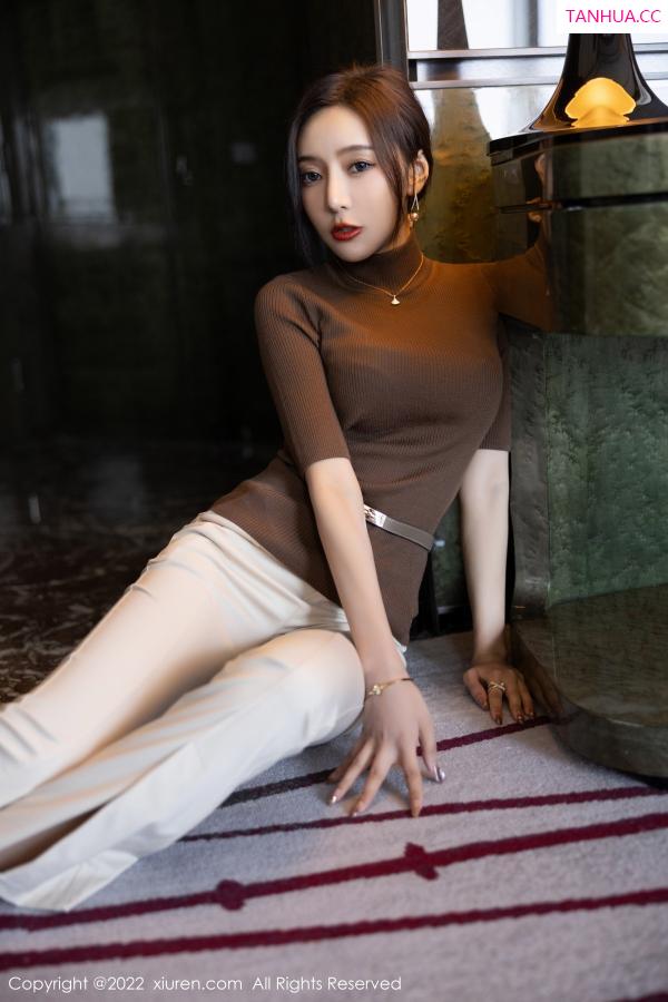 王馨瑶  [XiuRen]高清写真图 2022.12.09 No.5978 王馨瑶yanni 时尚美腿第22张图片